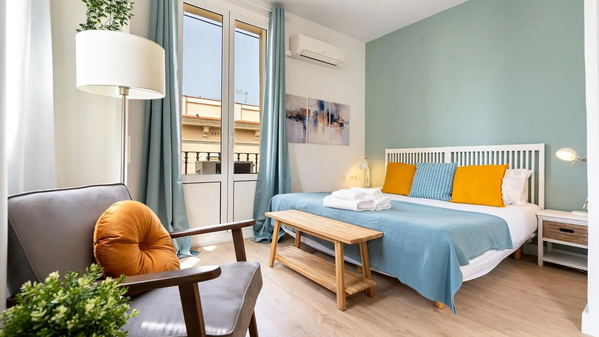 Lodging Apartments Barceloneta Beach Studio 42 contacts