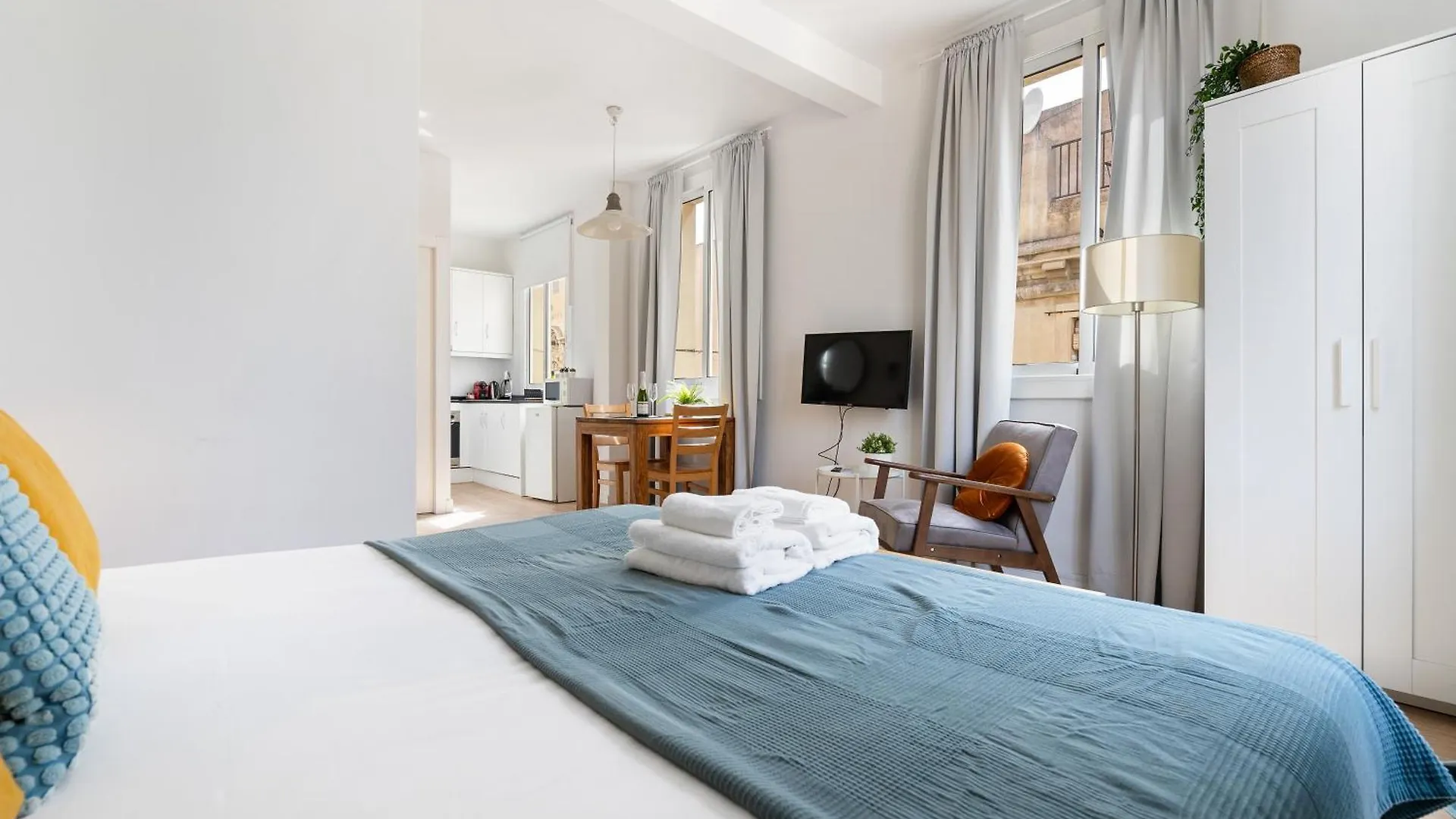 Lodging Apartments Barceloneta Beach Studio 42
